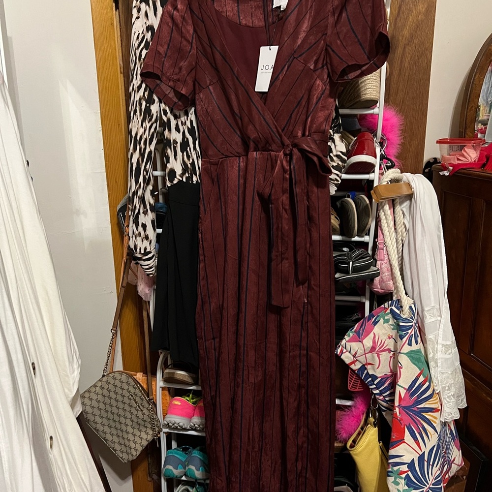 Beautiful brand new Jumpsuit. It’s a pretty Burgundy and Navy in color. - Picture 5 of 5